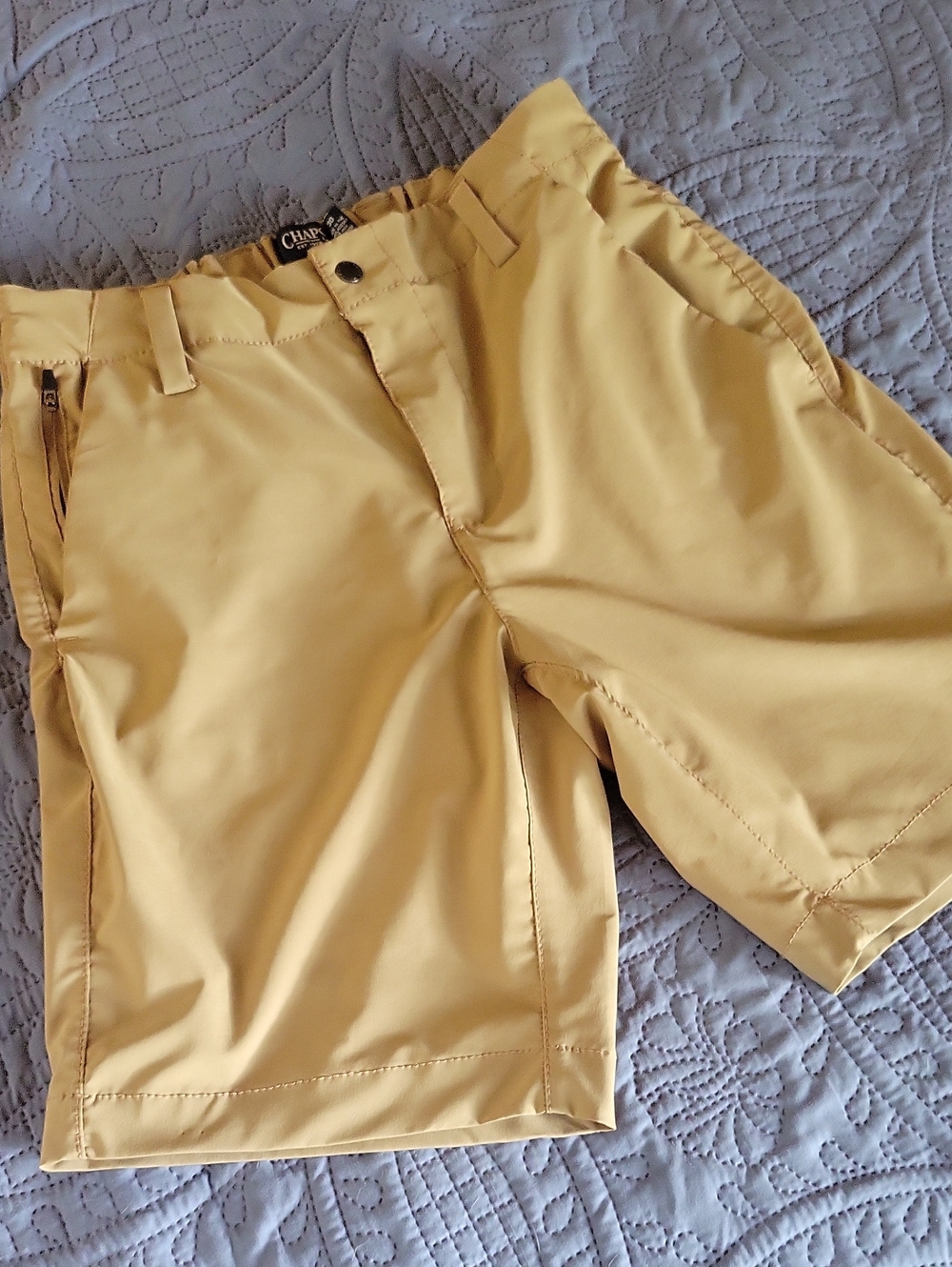 CHAPS Ultra Lightweight 9" Stretch Shorts